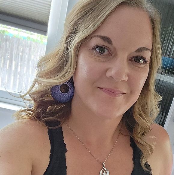 Meet your Posher, Tara - Picture 1 of 1